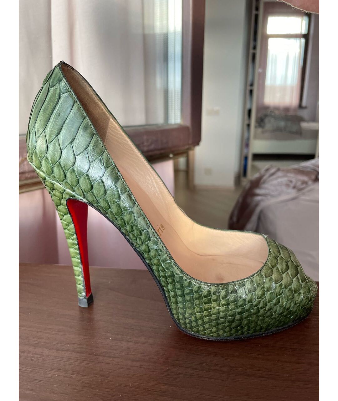 CHRISTIAN LOUBOUTIN Зеленые туфли из экзотической кожи, фото 5