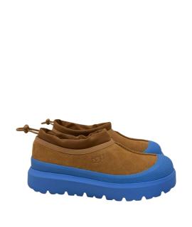 UGG Низкие ботинки