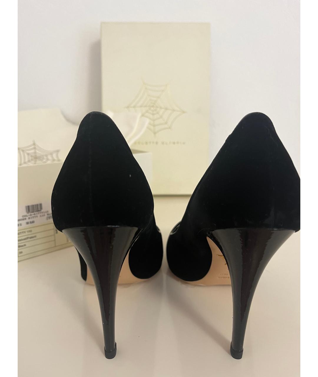 CHARLOTTE OLYMPIA Черные замшевые туфли, фото 4