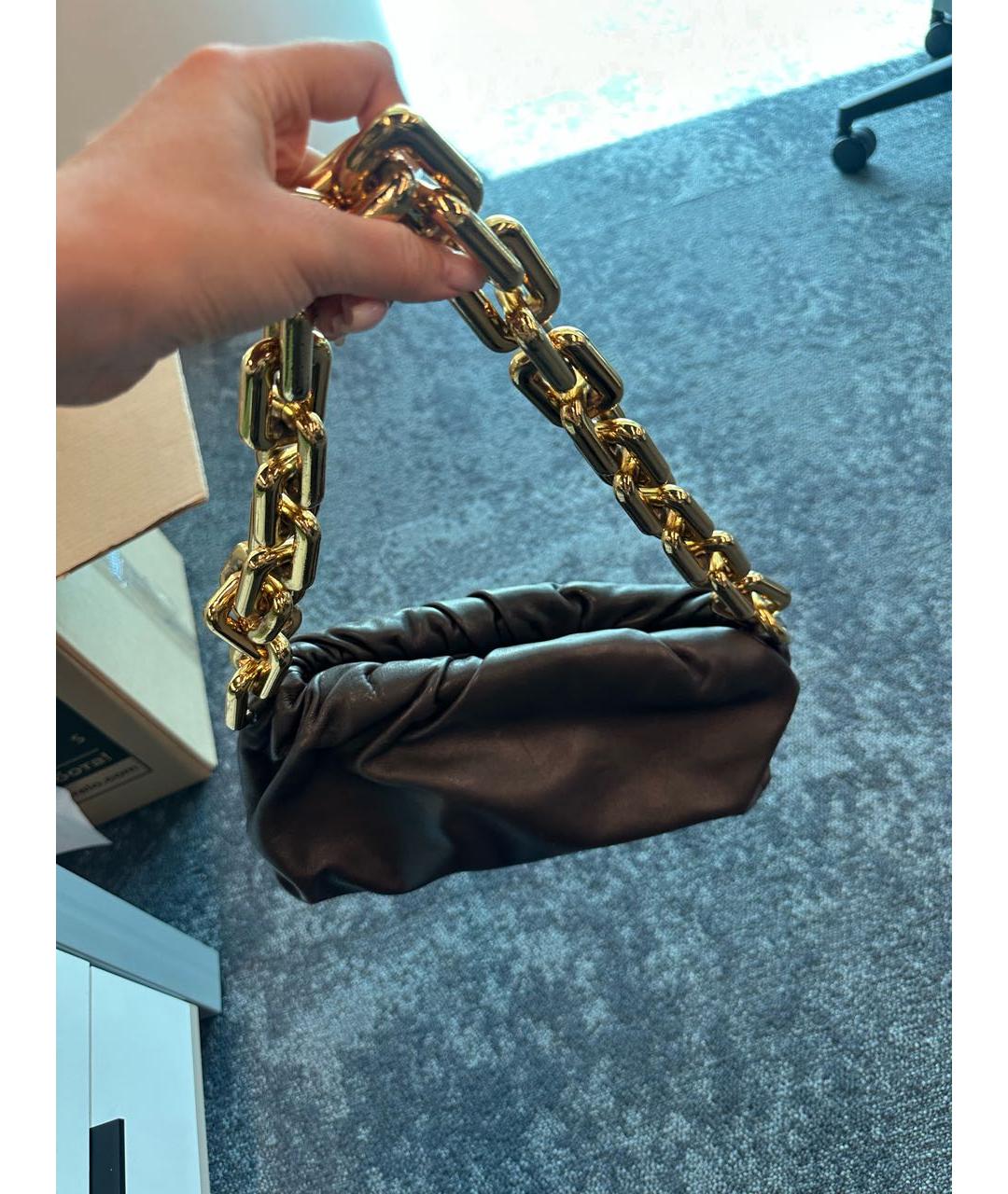 BOTTEGA VENETA Коричневая кожаная сумка с короткими ручками, фото 9
