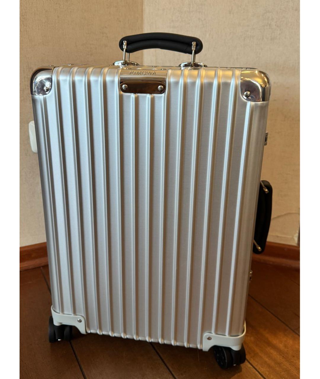 Rimowa Серебряный чемодан, фото 3