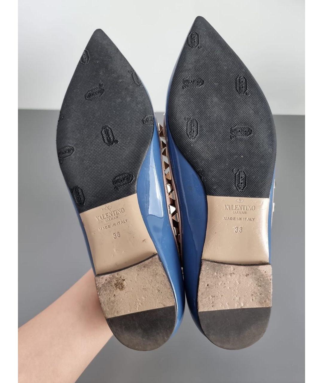 VALENTINO Синие балетки из лакированной кожи, фото 6