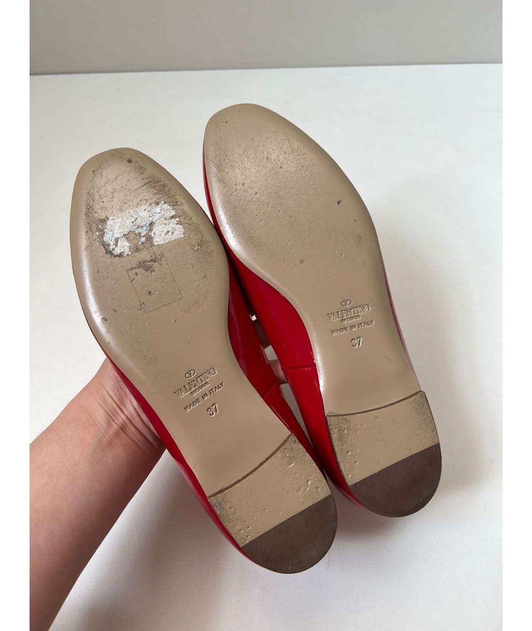 VALENTINO Красные балетки из лакированной кожи, фото 5