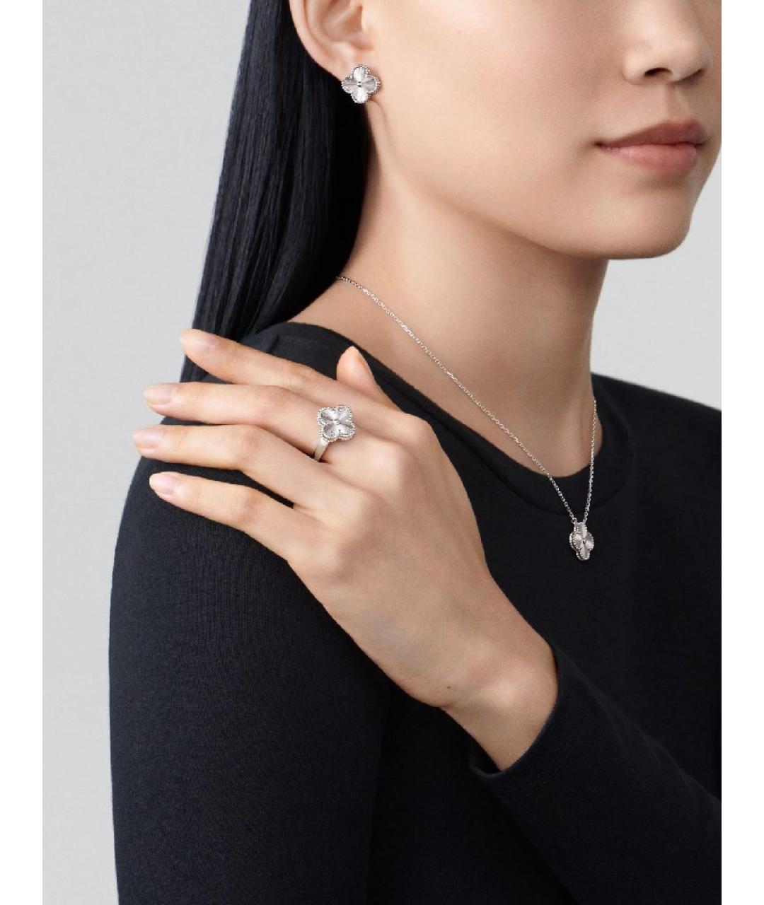 VAN CLEEF & ARPELS Белые серьги из белого золота, фото 4