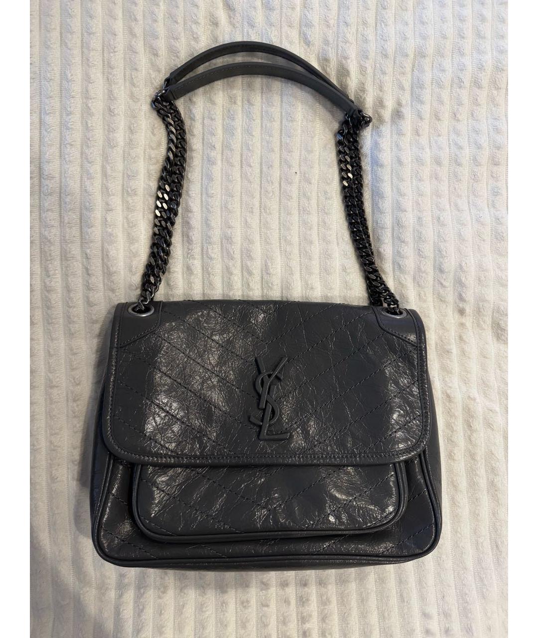 SAINT LAURENT Серая сумка через плечо из лакированной кожи, фото 9
