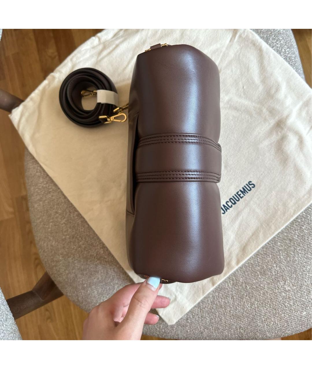 JACQUEMUS Коричневая кожаная сумка через плечо, фото 4