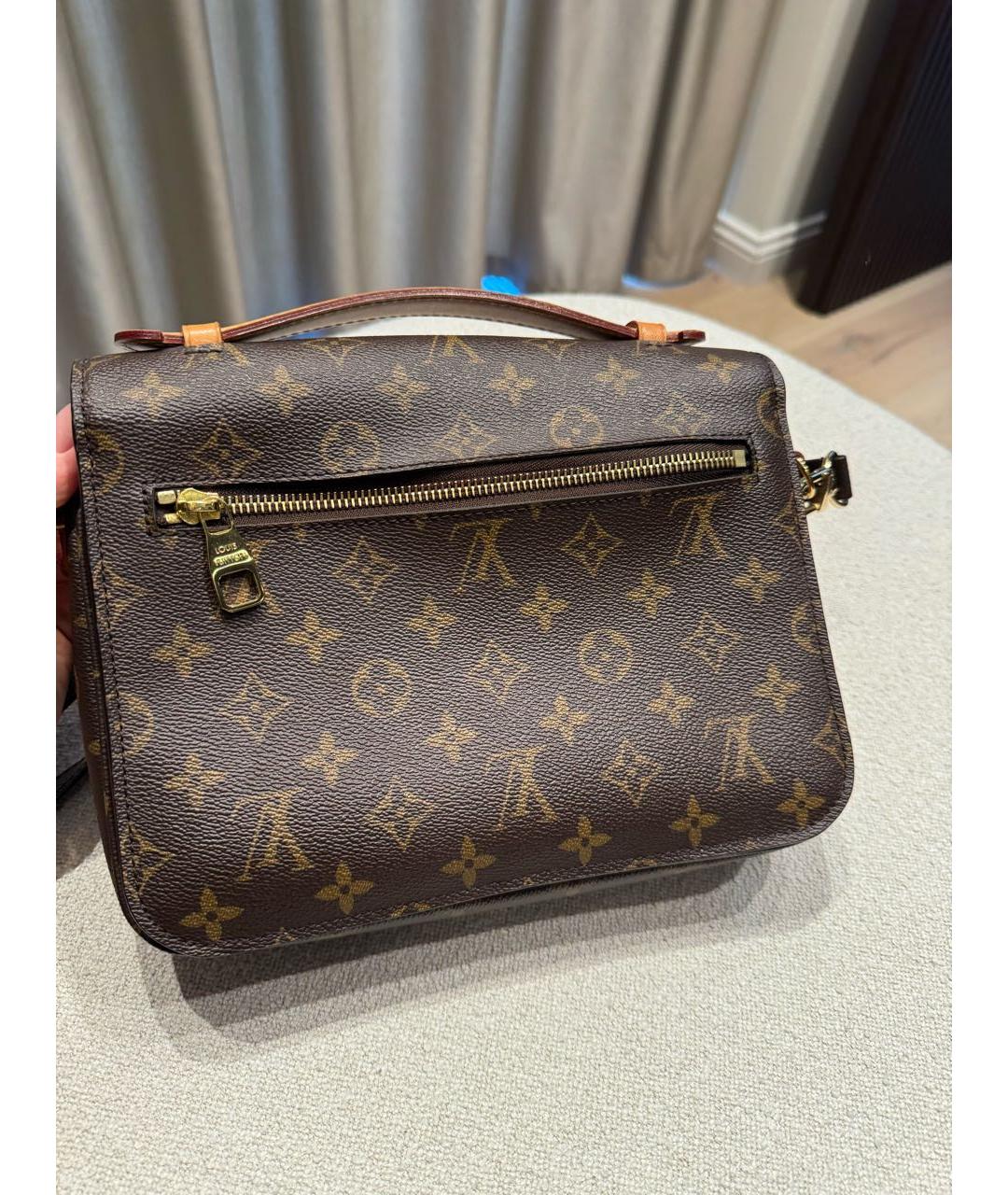 LOUIS VUITTON Коричневая сумка через плечо из канвы, фото 2