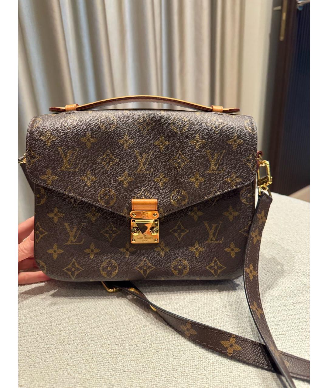 LOUIS VUITTON Коричневая сумка через плечо из канвы, фото 6