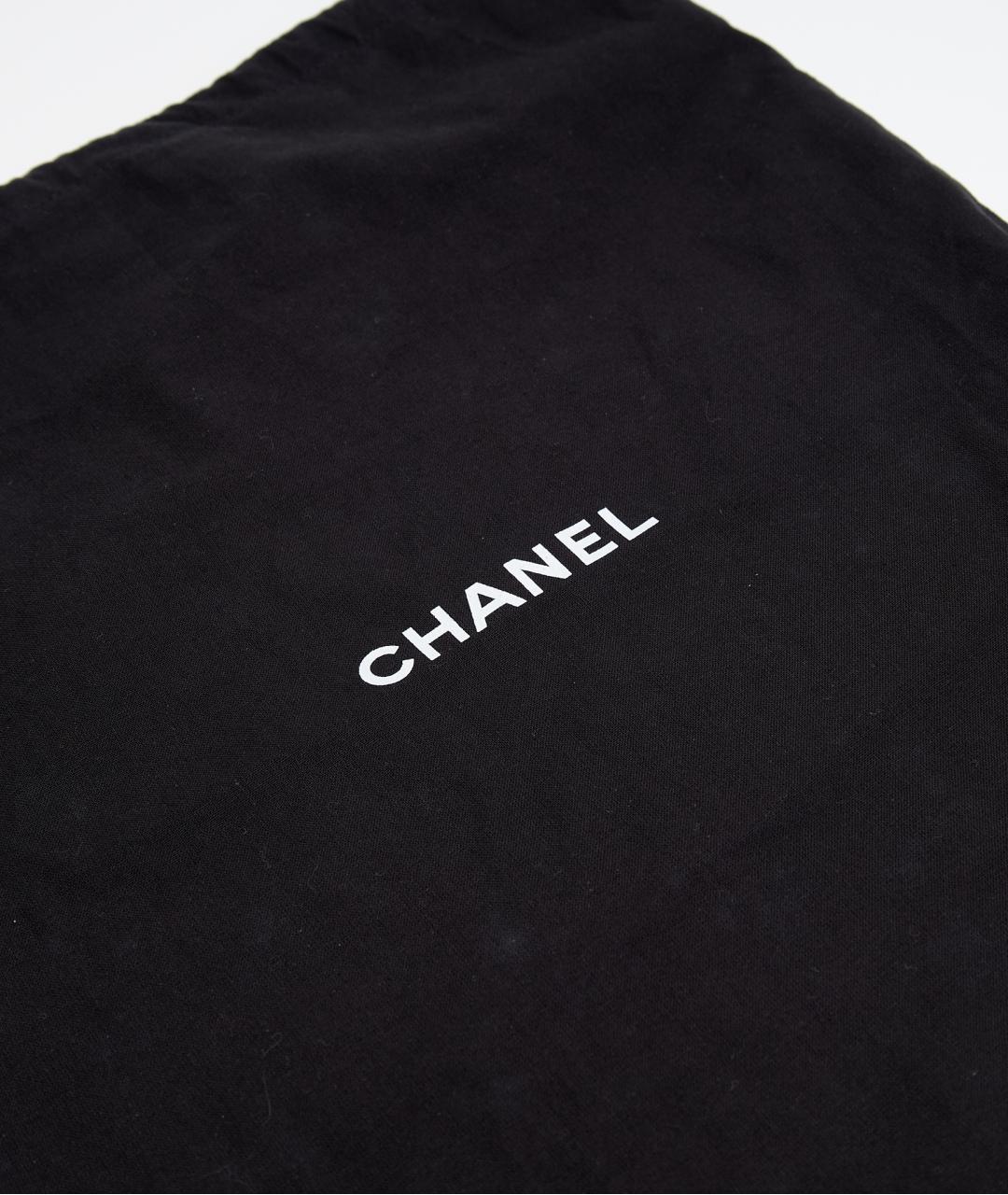 CHANEL Черная кожаная сумка с короткими ручками, фото 6