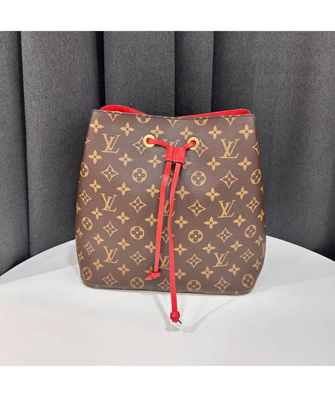 LOUIS VUITTON Красная кожаная сумка тоут, фото 2