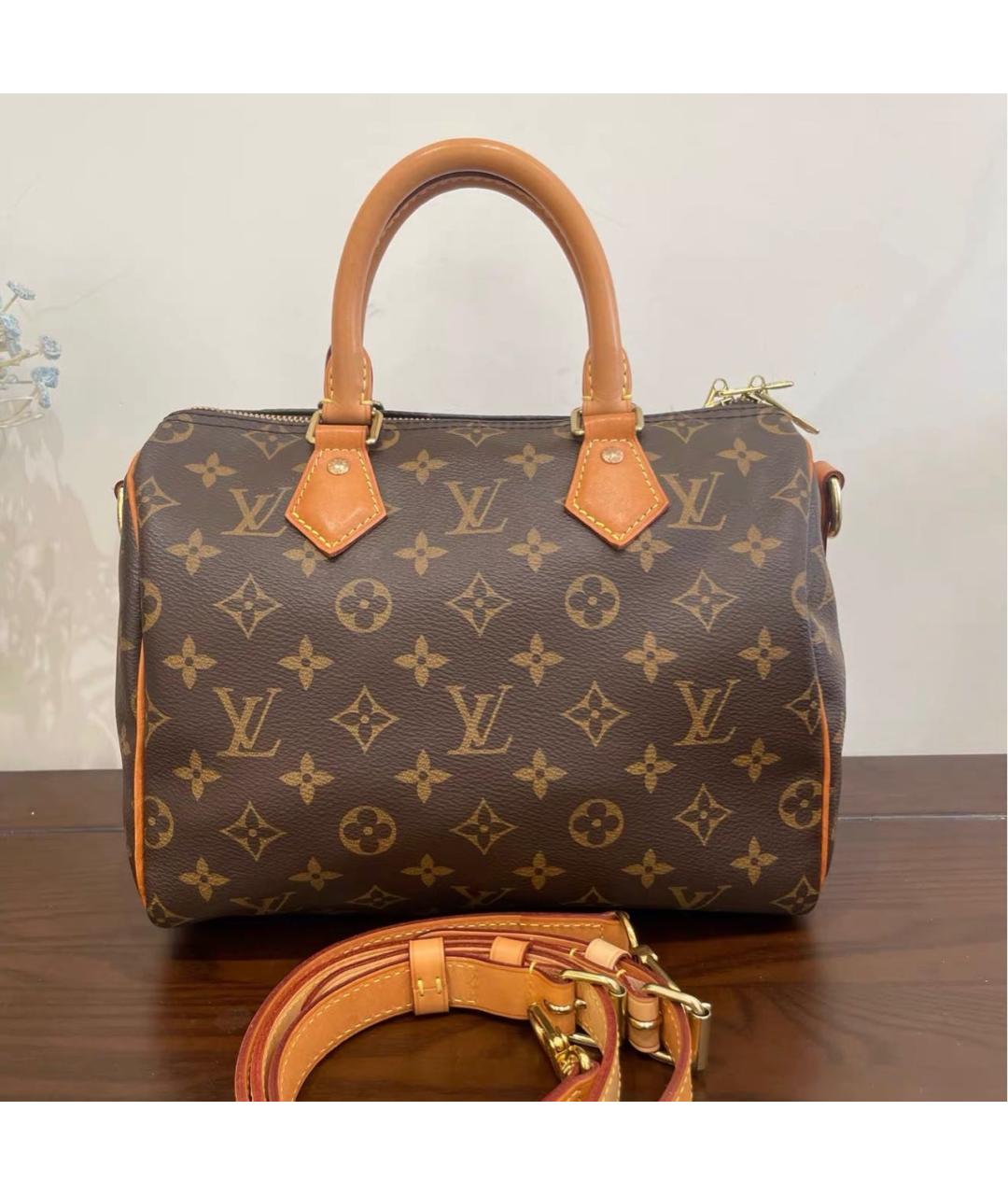 LOUIS VUITTON Коричневая кожаная сумка через плечо, фото 9
