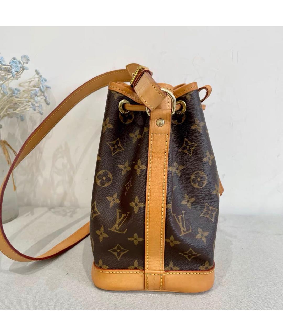 LOUIS VUITTON Коричневая кожаная сумка через плечо, фото 3