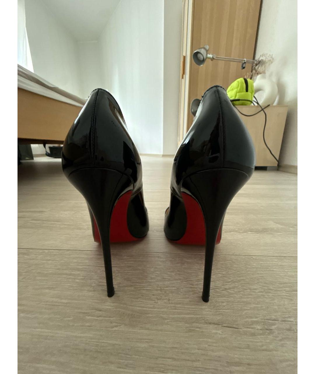 CHRISTIAN LOUBOUTIN Черные туфли из лакированной кожи, фото 4