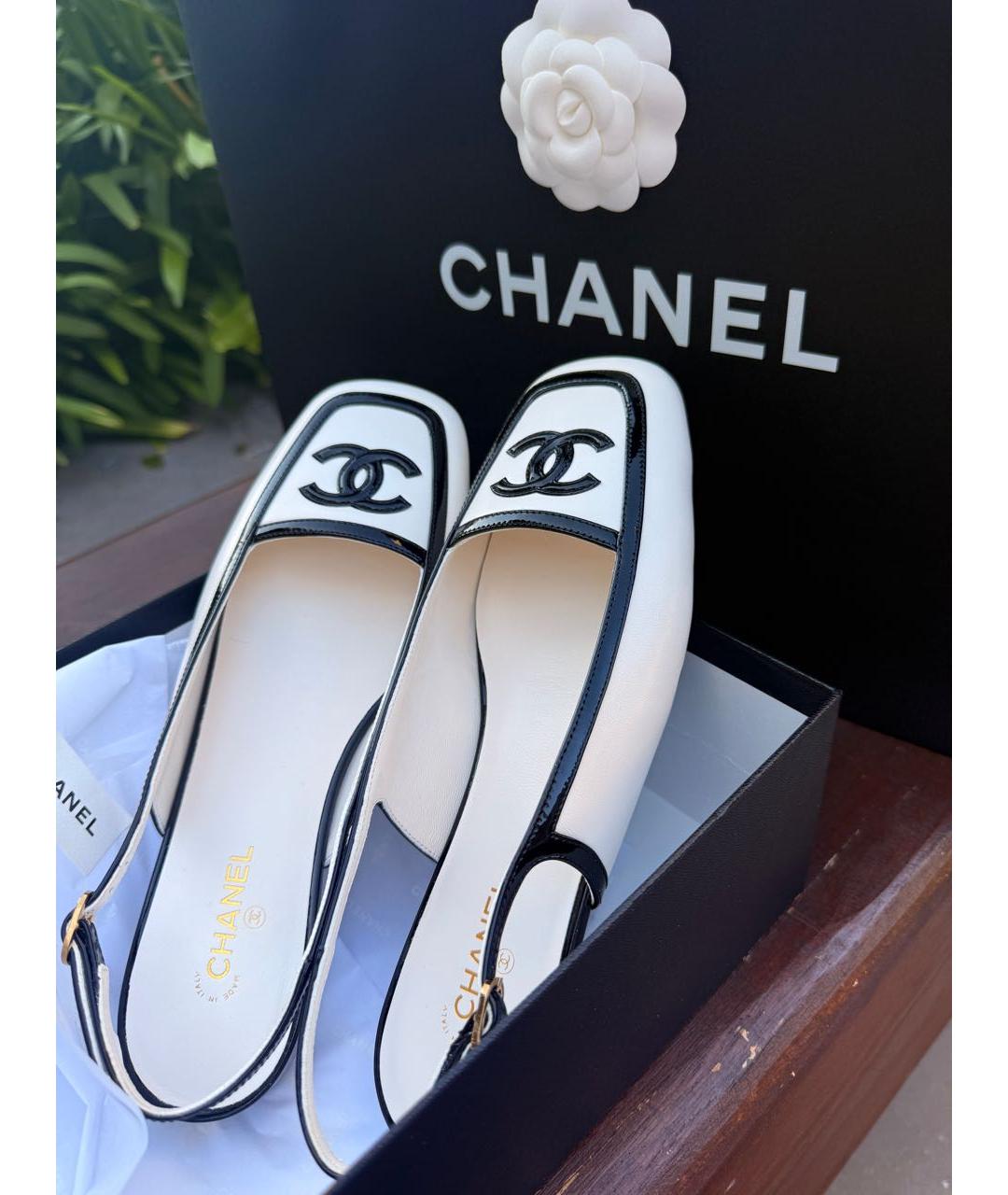 CHANEL Белые кожаные лодочки на низком каблуке, фото 7