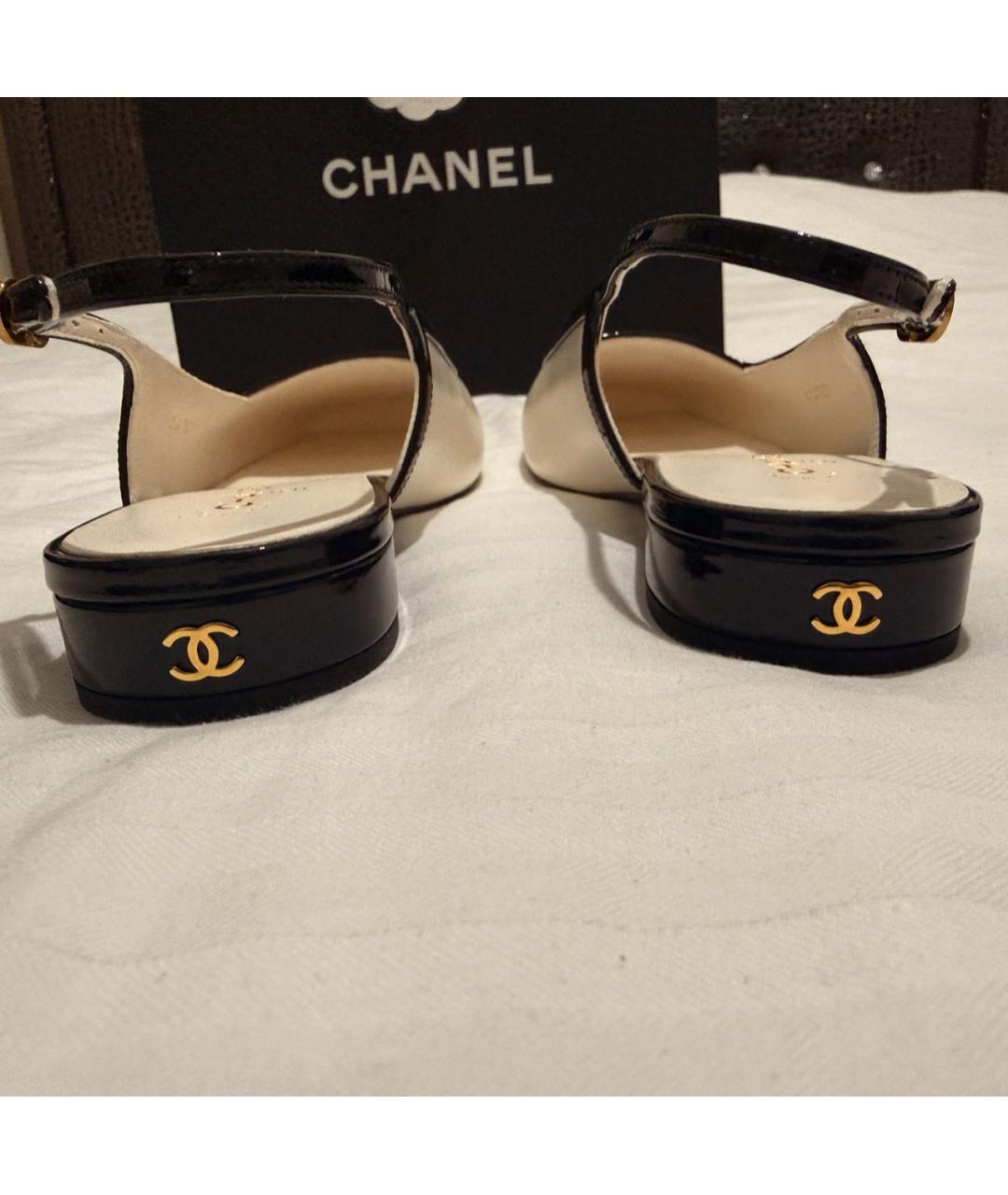 CHANEL Белые кожаные лодочки на низком каблуке, фото 4