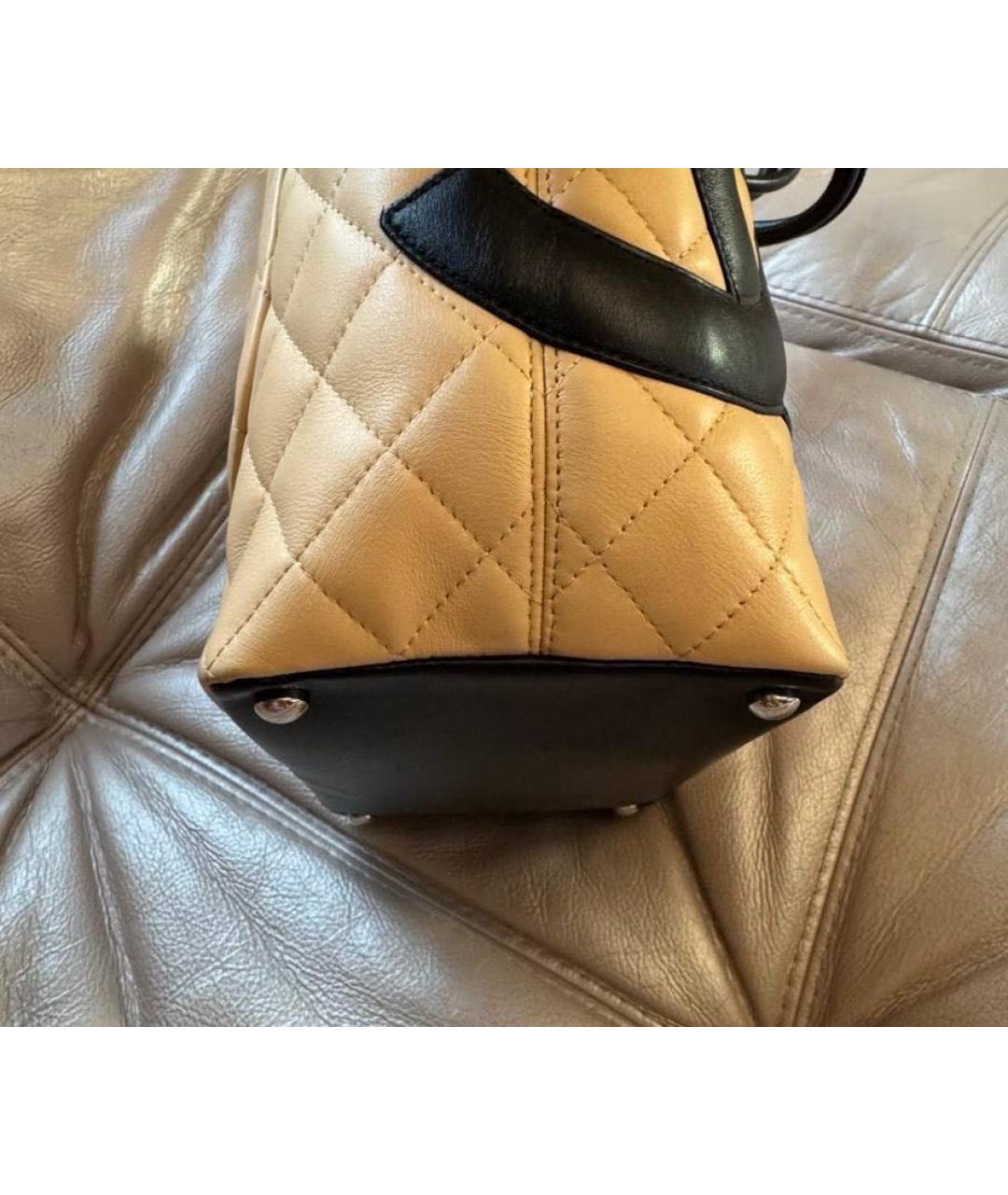 CHANEL Бежевая кожаная сумка тоут, фото 2
