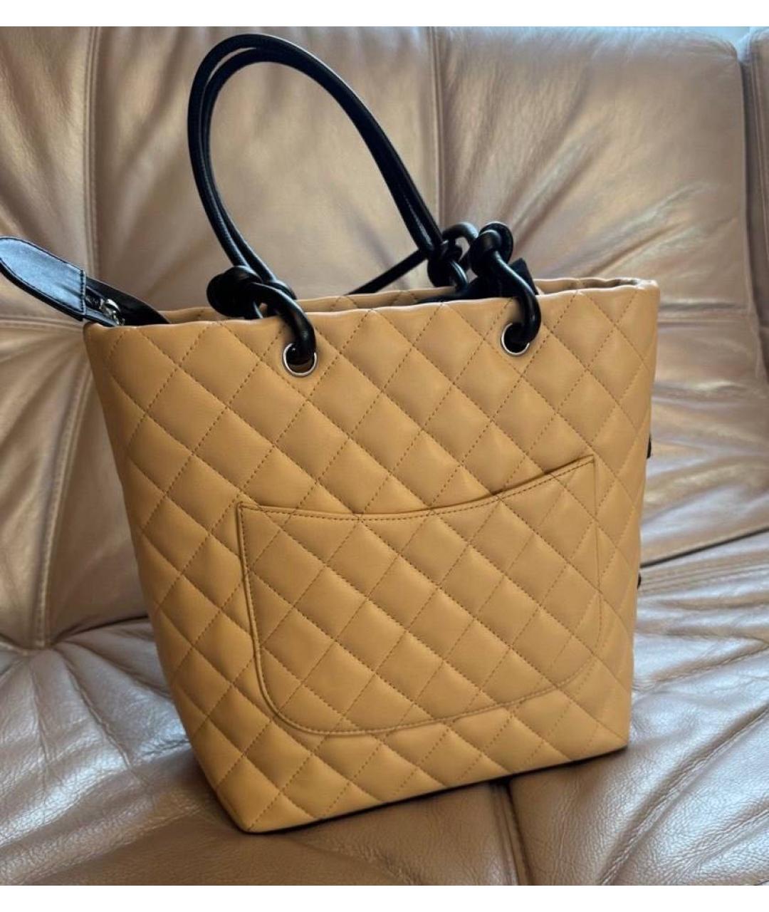 CHANEL Бежевая кожаная сумка тоут, фото 3