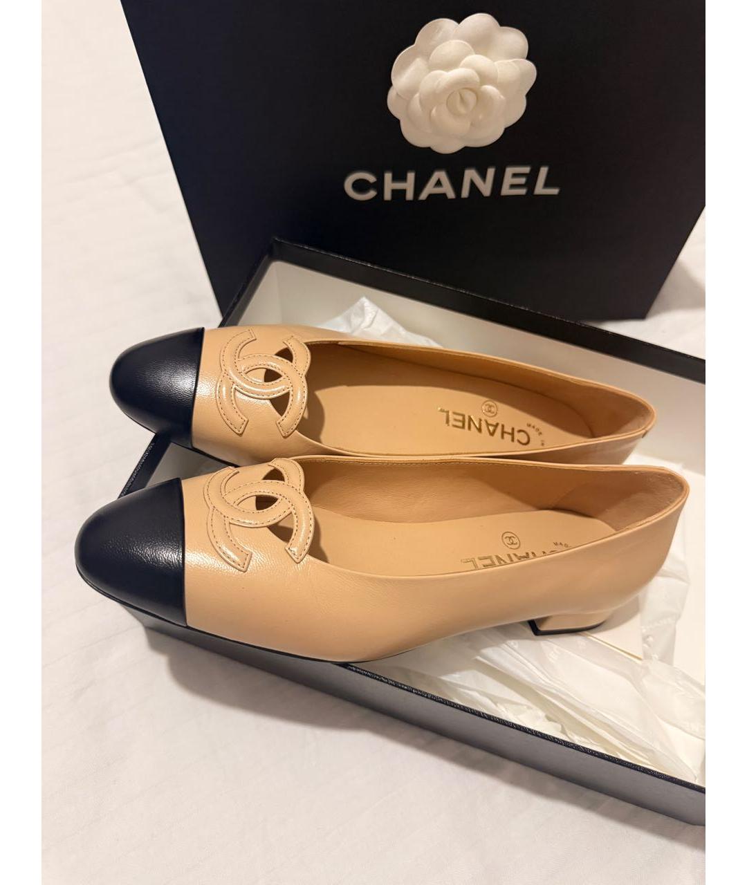 CHANEL Бежевые кожаные балетки, фото 5