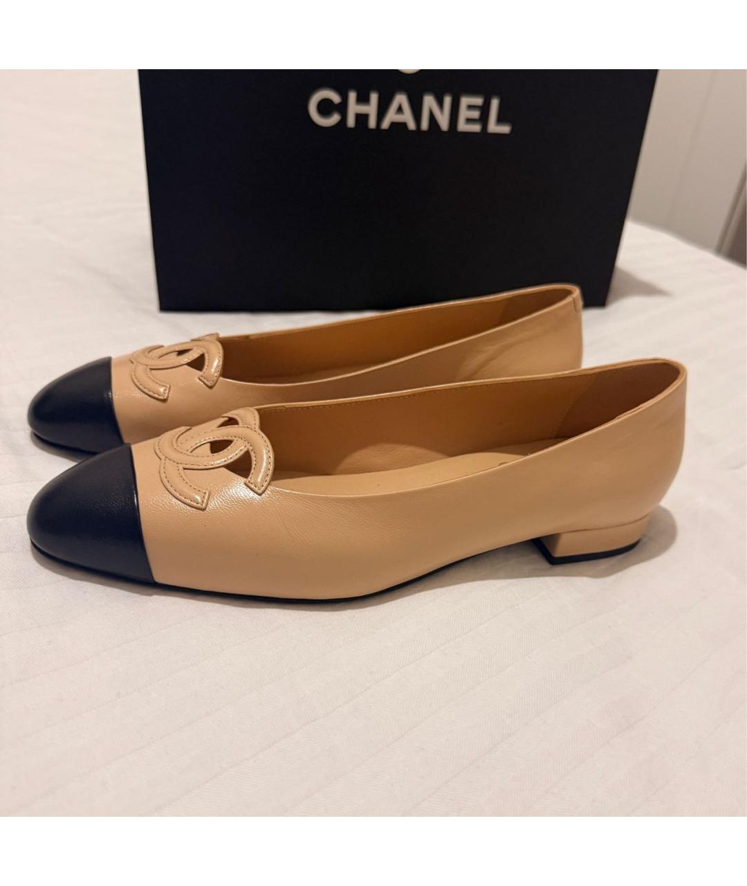 CHANEL Бежевые кожаные балетки, фото 7