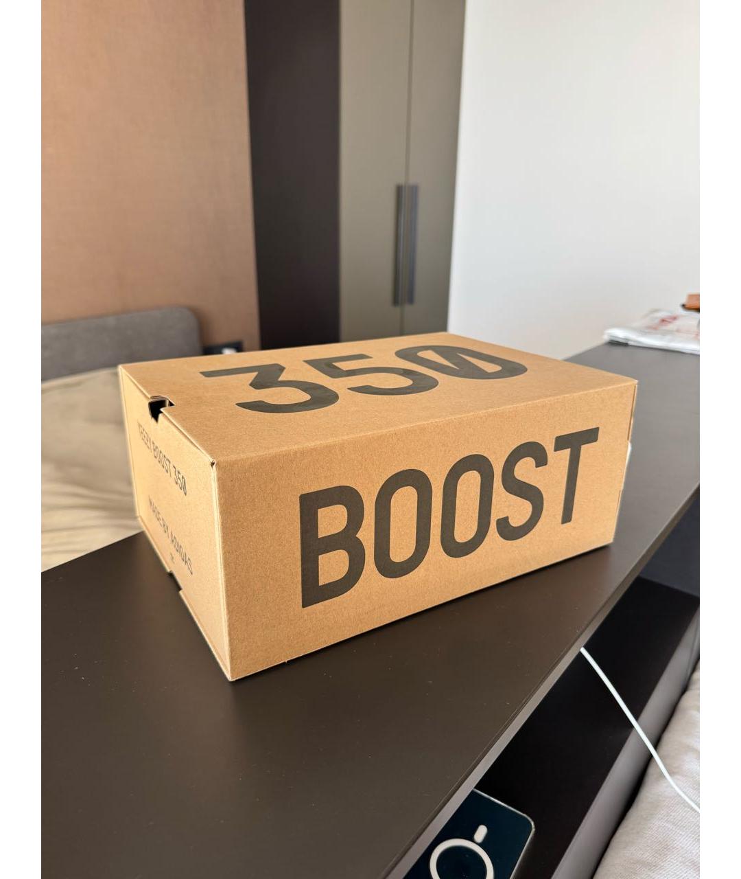ADIDAS YEEZY Бежевые текстильные низкие кроссовки / кеды, фото 6