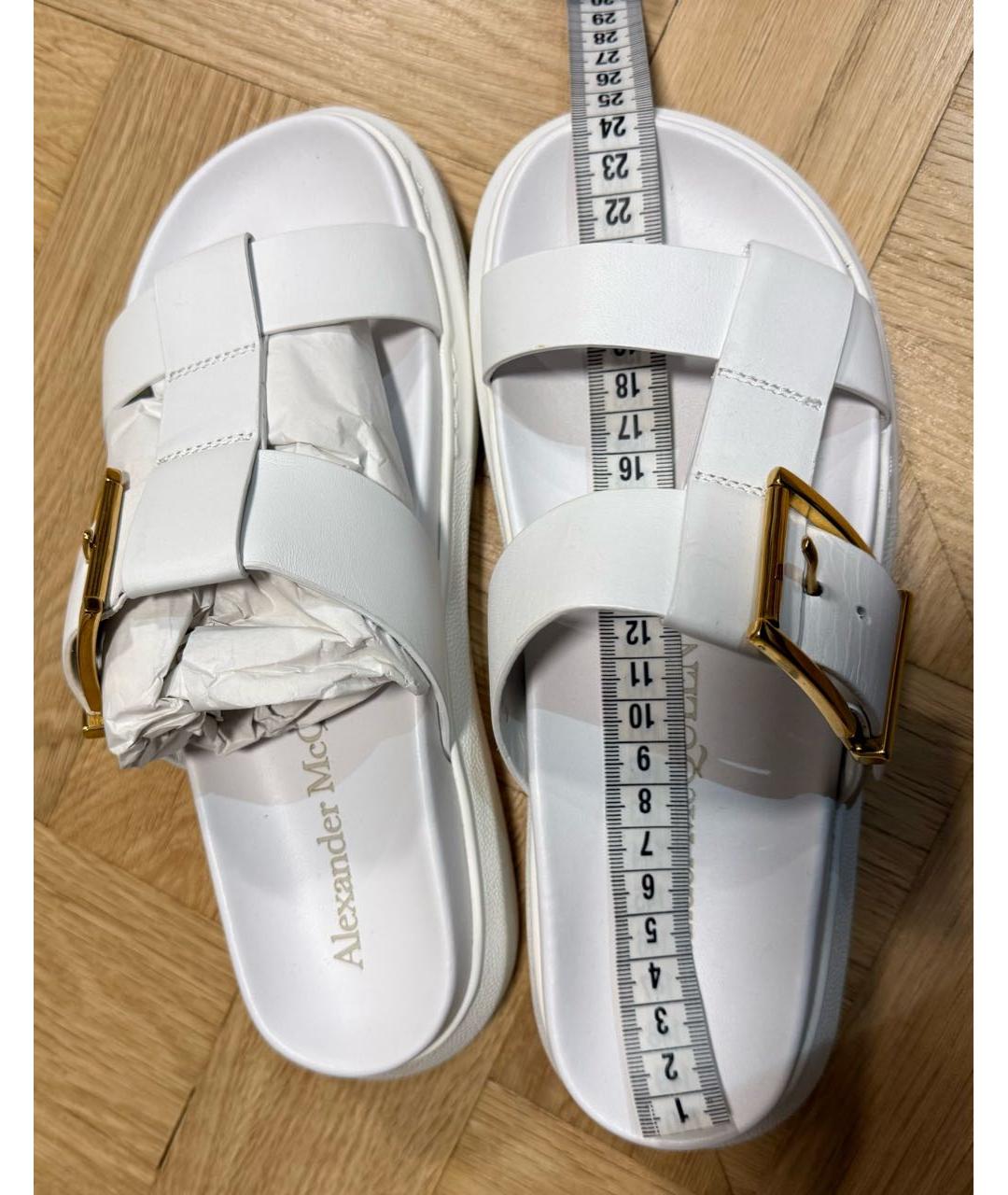 ALEXANDER MCQUEEN Белые кожаные шлепанцы, фото 3