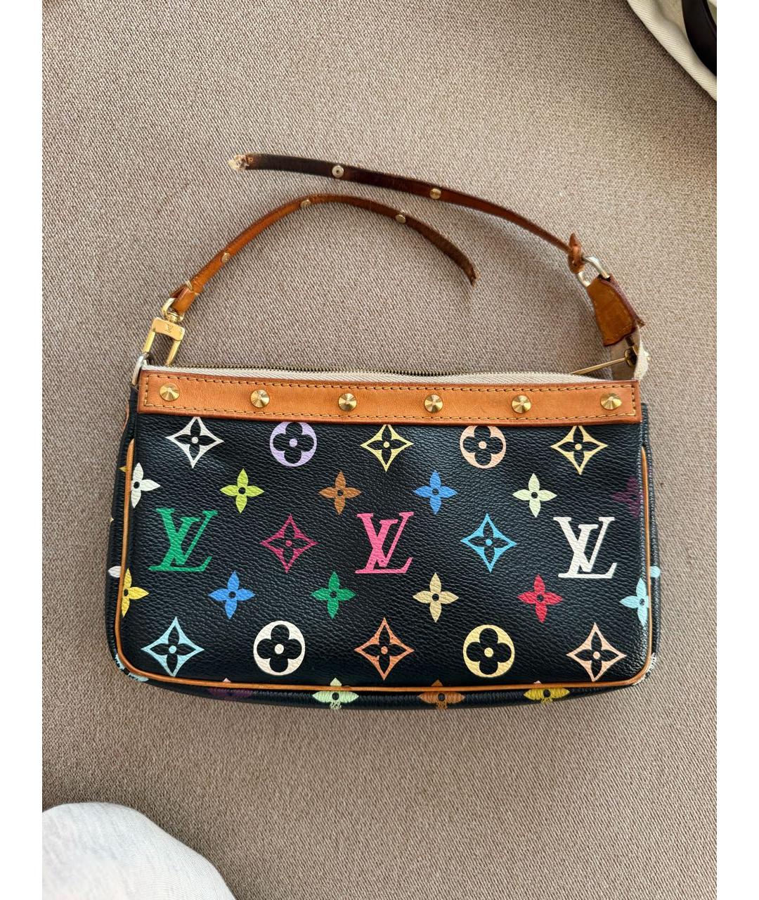 LOUIS VUITTON Черная сумка с короткими ручками из канвы, фото 7