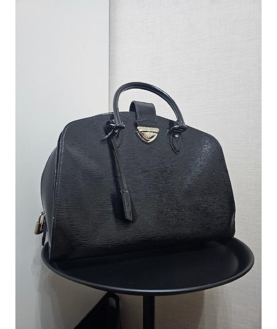 LOUIS VUITTON Черная кожаная сумка с короткими ручками, фото 2
