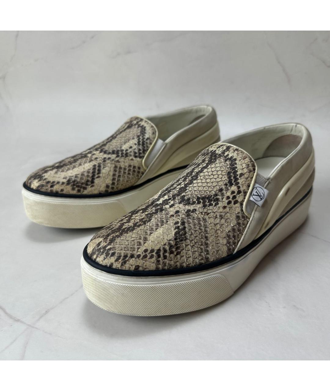 LOUIS VUITTON Бежевые слипоны из кожи питона, фото 4
