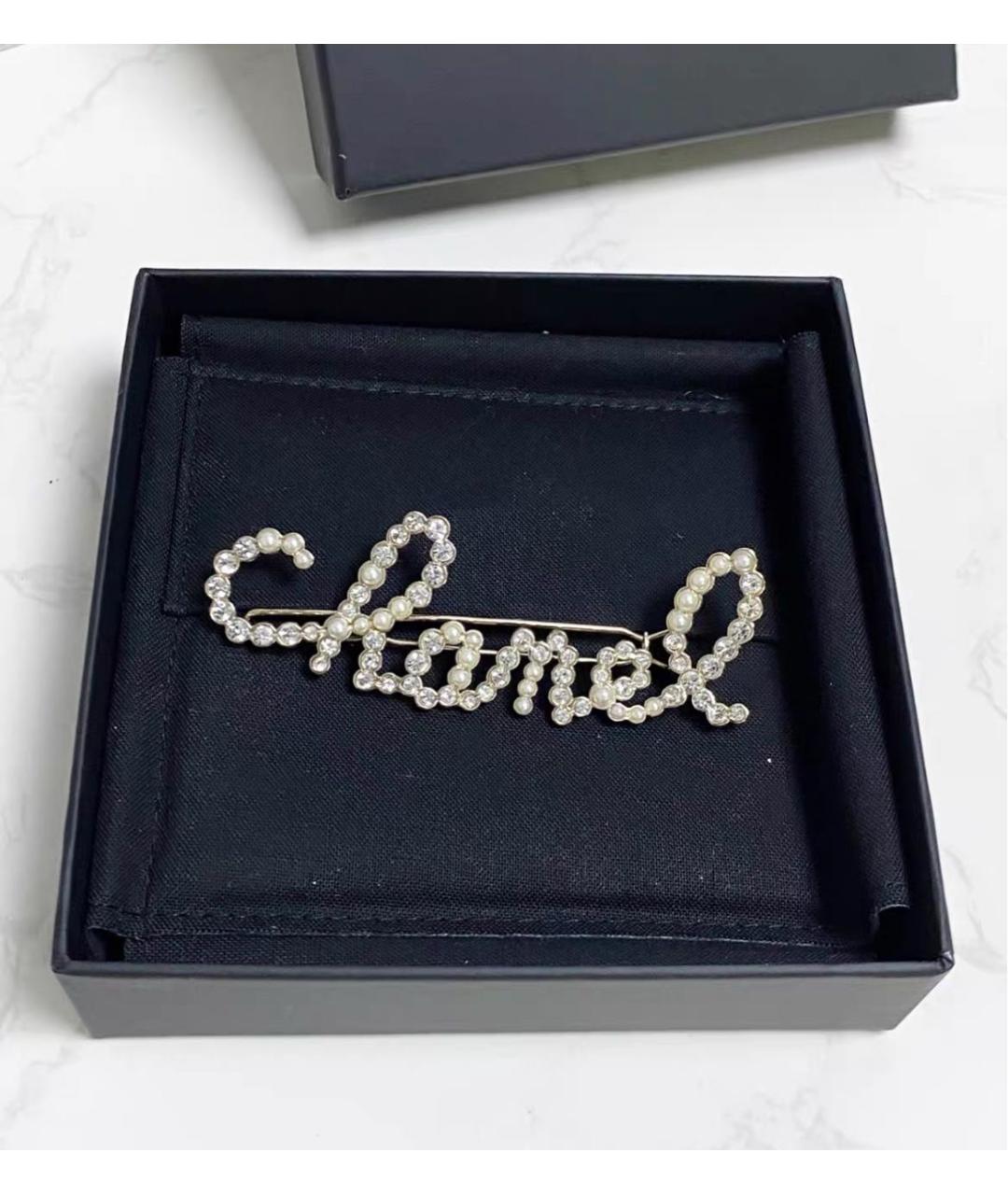 CHANEL Белая заколка, фото 3