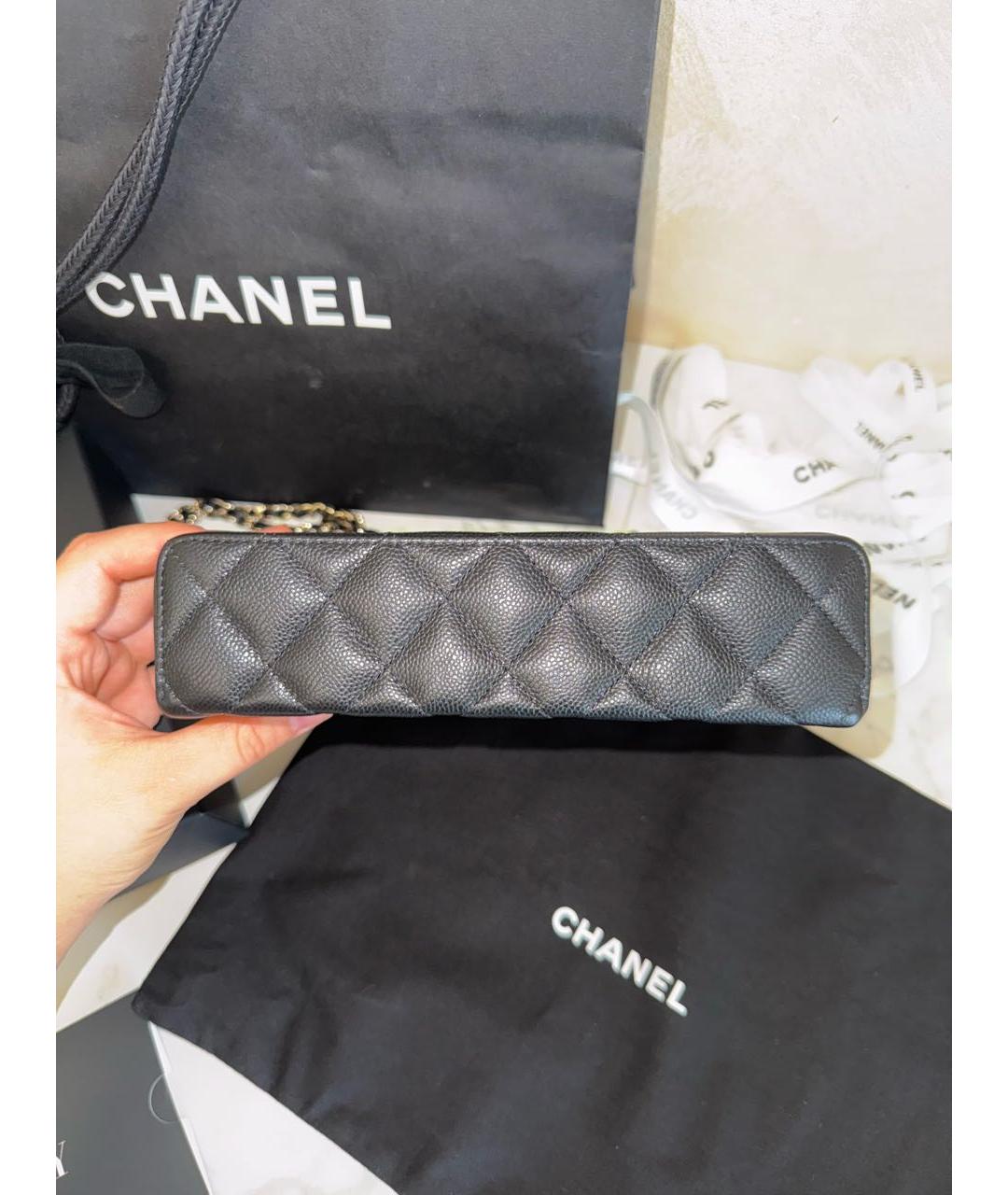 CHANEL Черная кожаная сумка с короткими ручками, фото 3