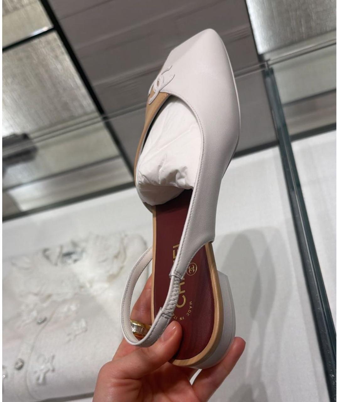 CHANEL Белые кожаные балетки, фото 5