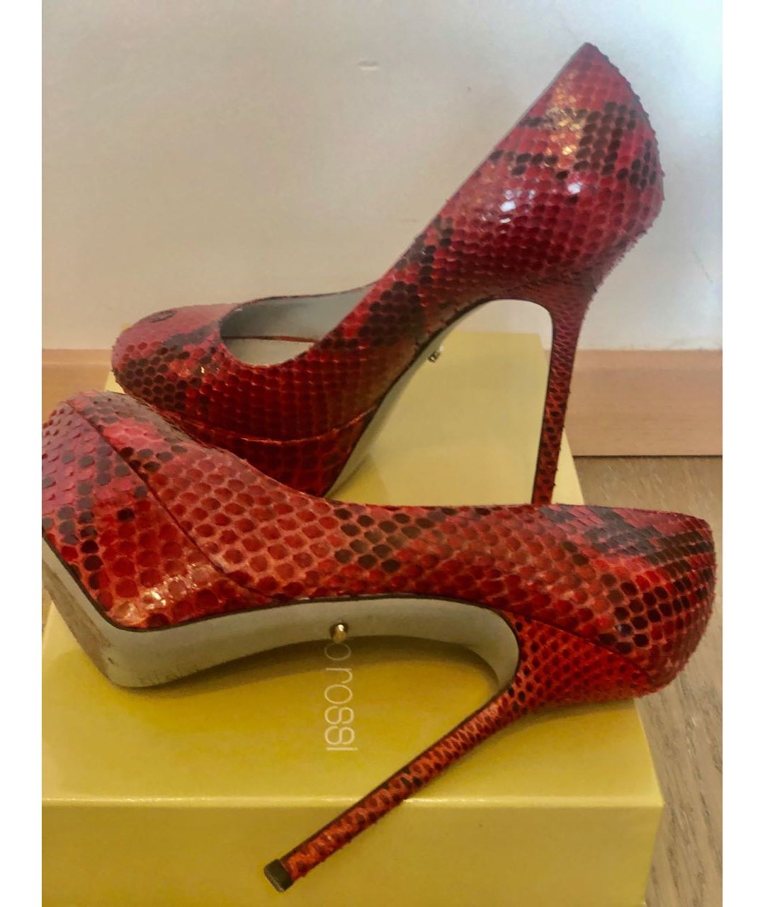SERGIO ROSSI Красные туфли из экзотической кожи, фото 3