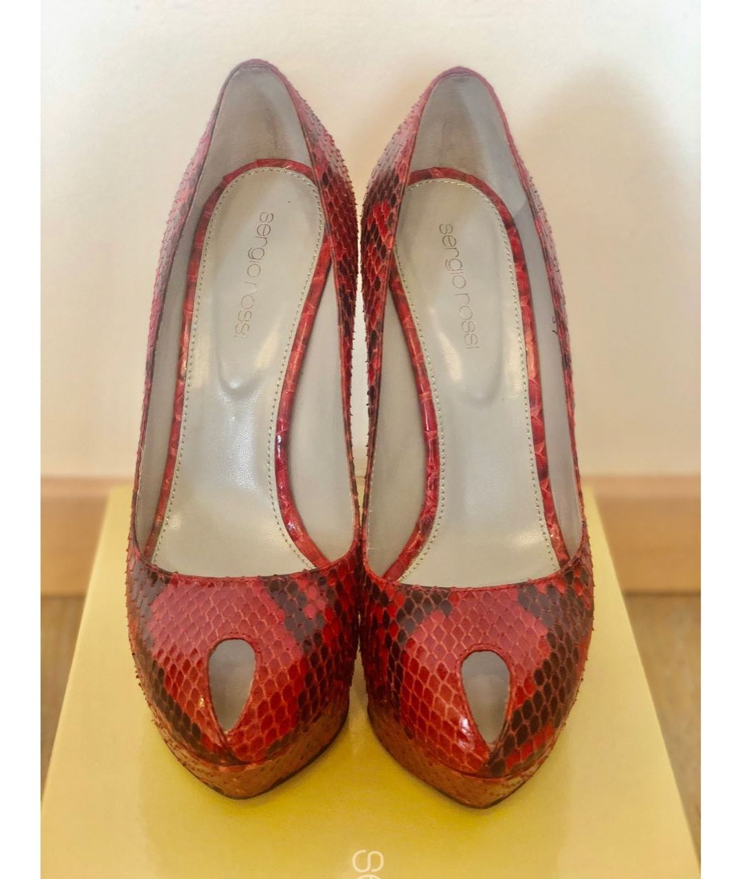 SERGIO ROSSI Красные туфли из экзотической кожи, фото 2