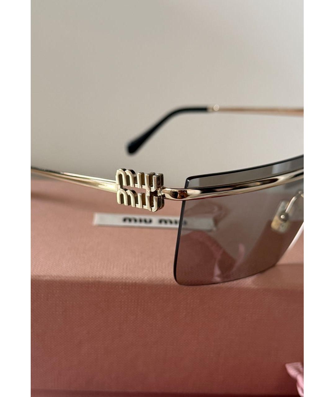 MIU MIU Серые пластиковые солнцезащитные очки, фото 3