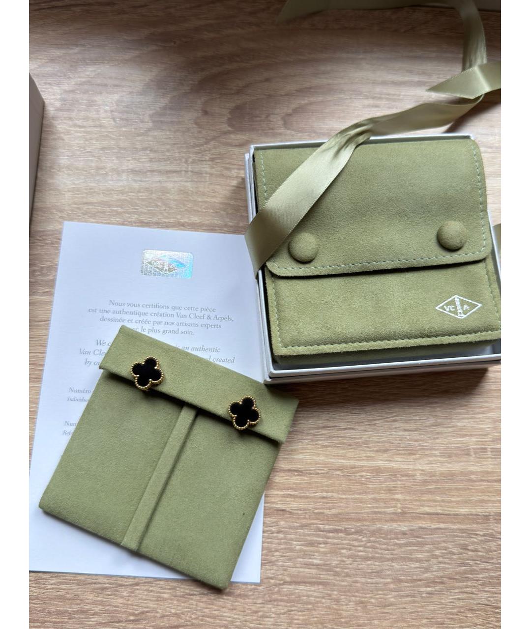 VAN CLEEF & ARPELS Черные серьги из желтого золота, фото 2