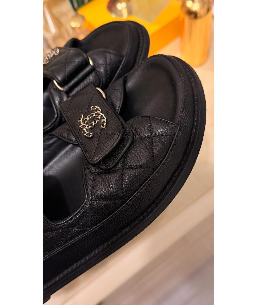 CHANEL Черные кожаные сандалии, фото 6