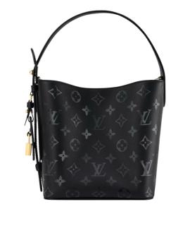 LOUIS VUITTON Сумка через плечо