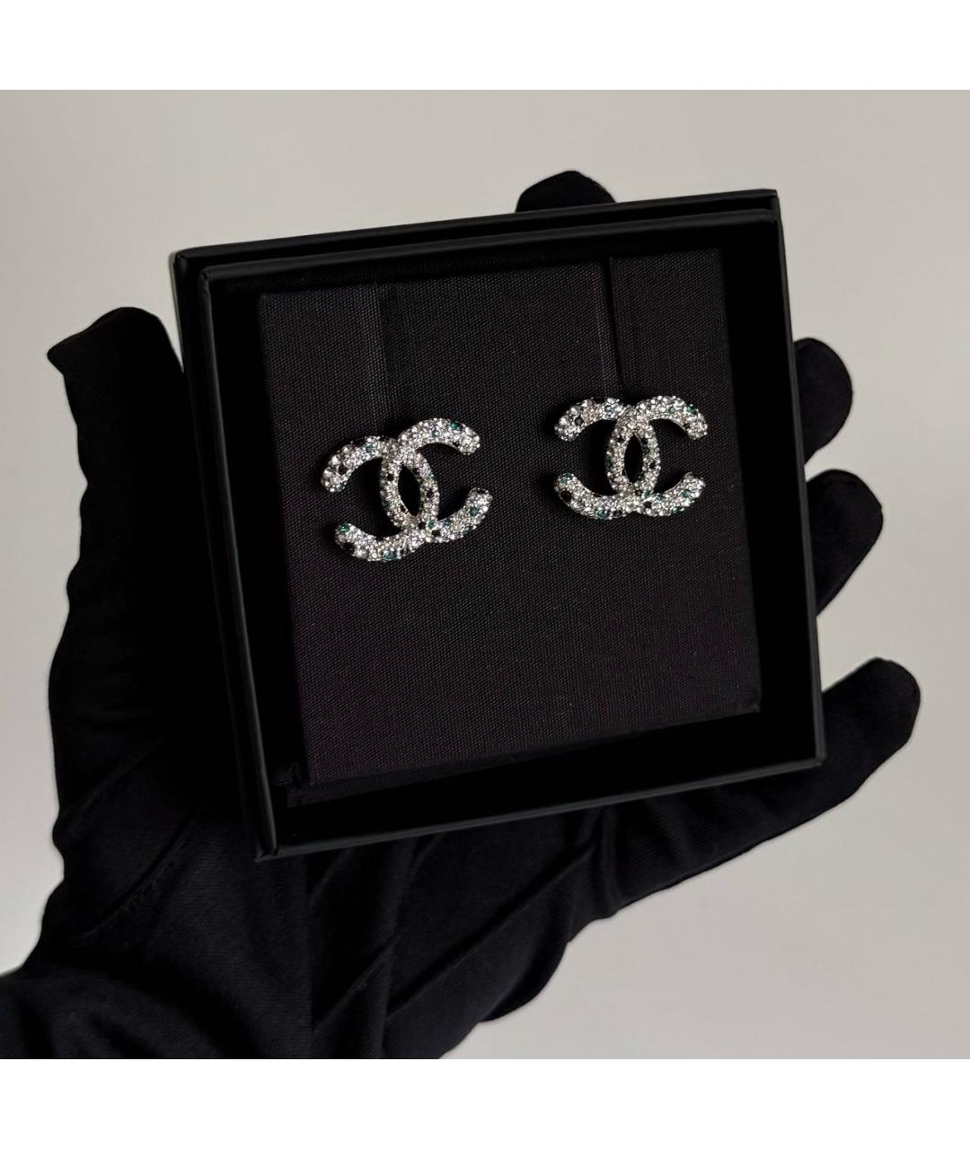 CHANEL Белые металлические серьги, фото 5