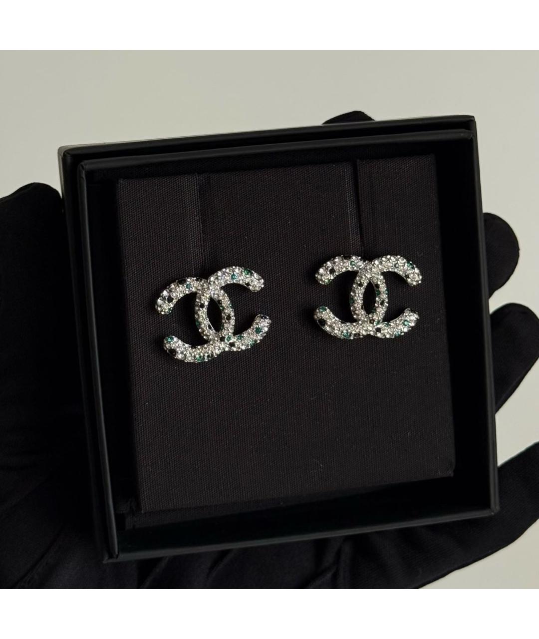 CHANEL Белые металлические серьги, фото 7