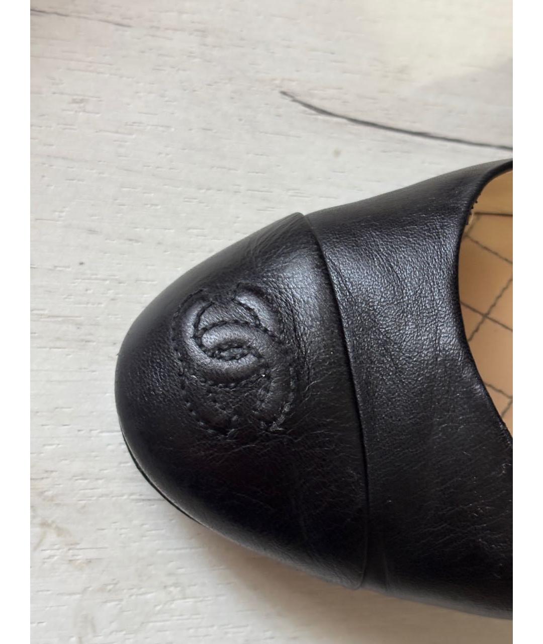 CHANEL Черные кожаные балетки, фото 2