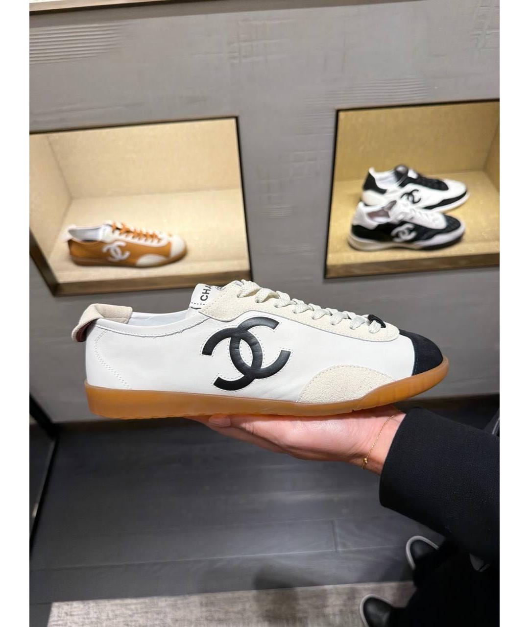 CHANEL Белые кожаные кеды, фото 3