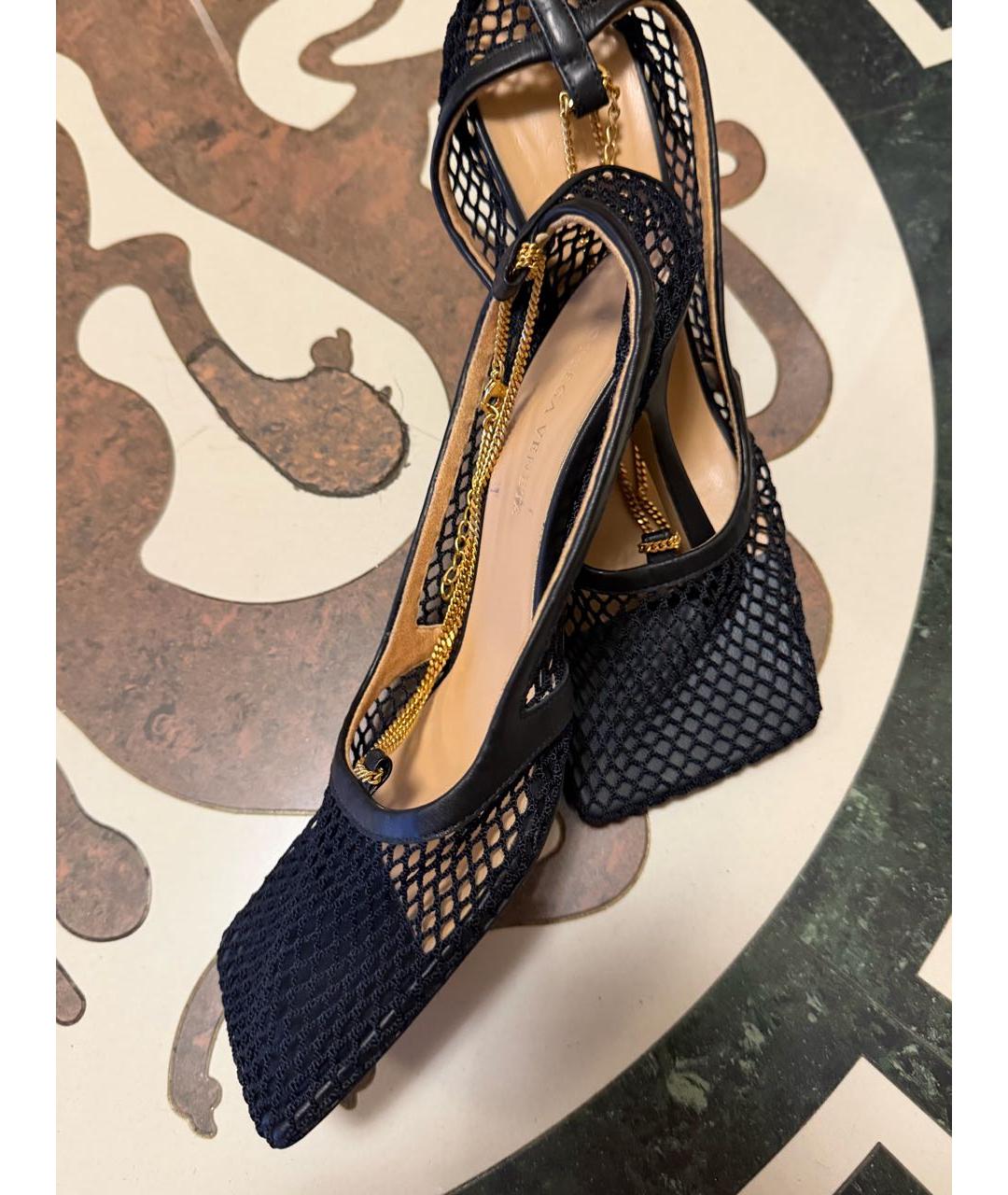 BOTTEGA VENETA Черные кожаные босоножки, фото 3