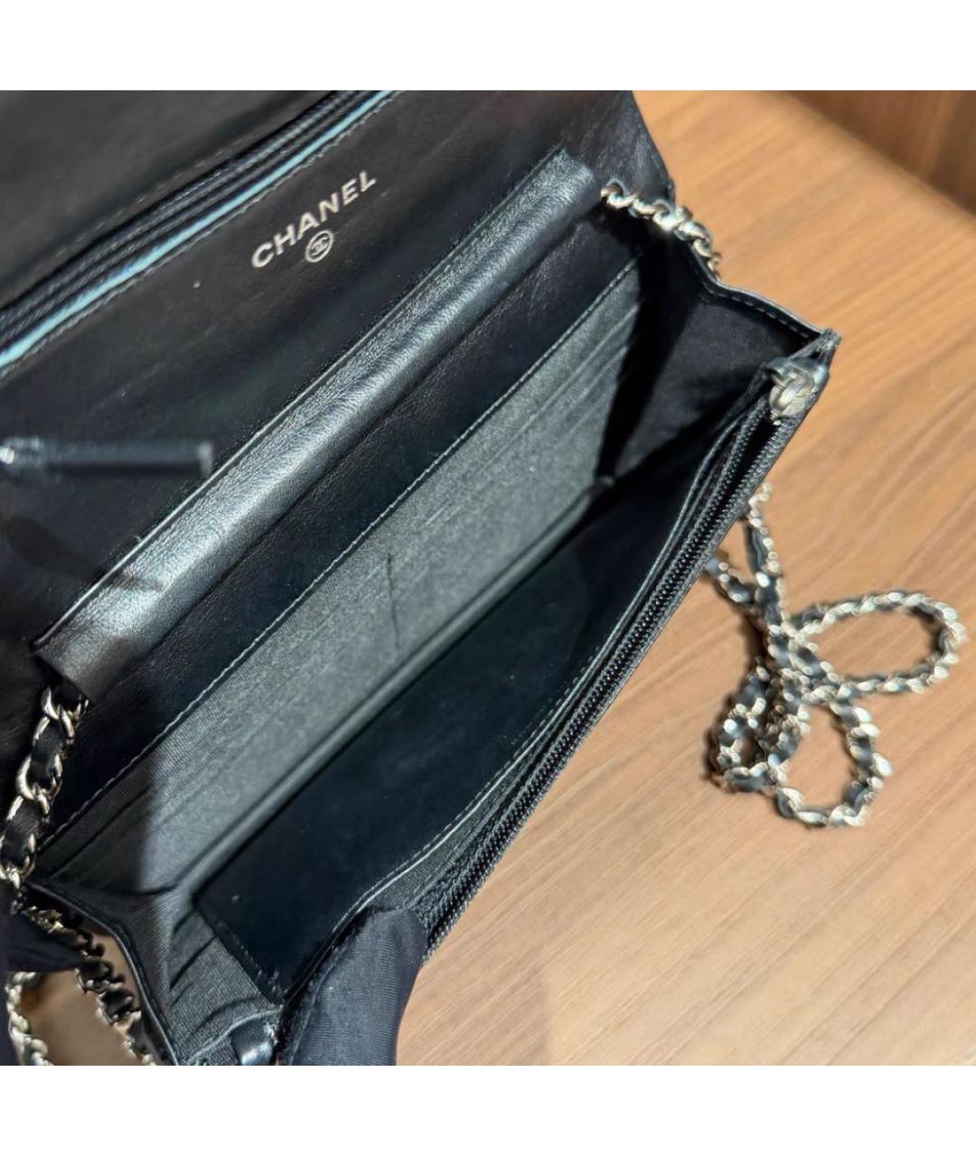 CHANEL Черная сумка через плечо из лакированной кожи, фото 6