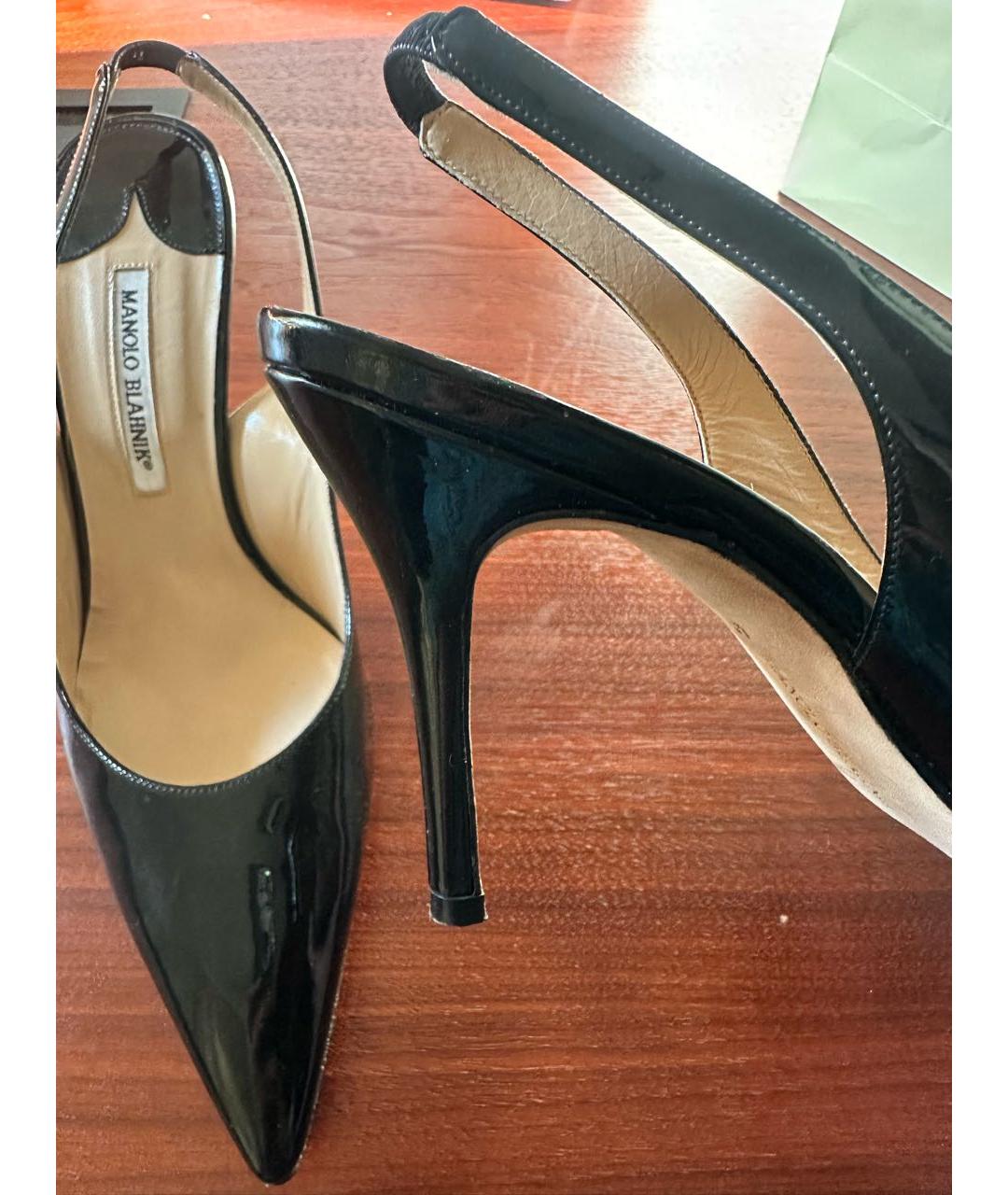 MANOLO BLAHNIK Черные туфли из лакированной кожи, фото 4