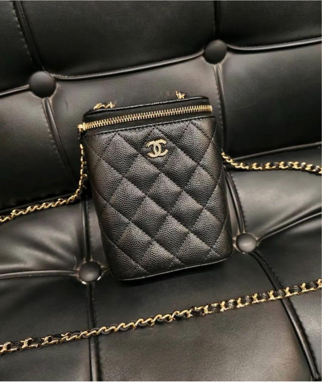 CHANEL Черная кожаная сумка через плечо, фото 2