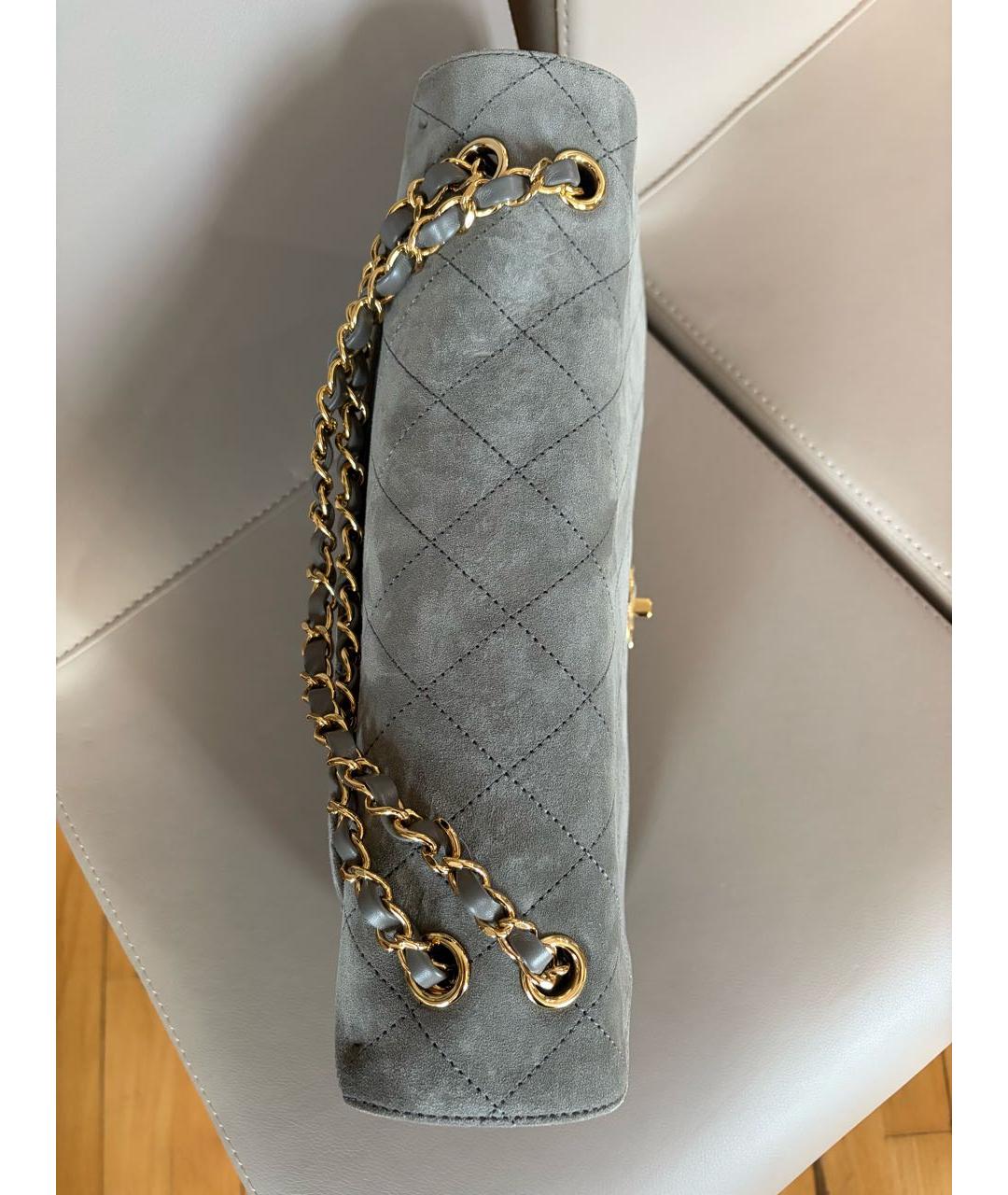 CHANEL Серая замшевая сумка через плечо, фото 3