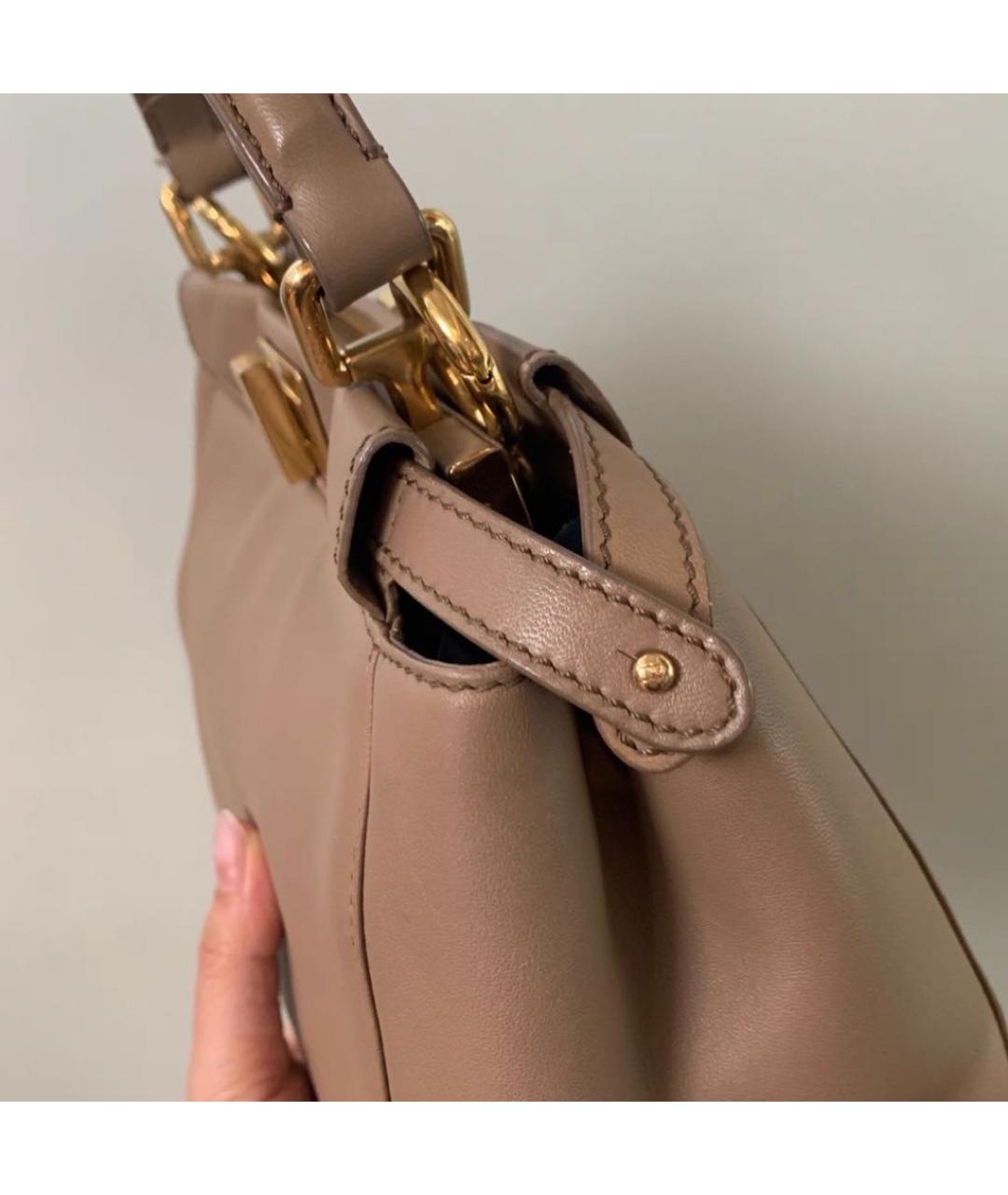 FENDI Бежевая кожаная сумка через плечо, фото 4