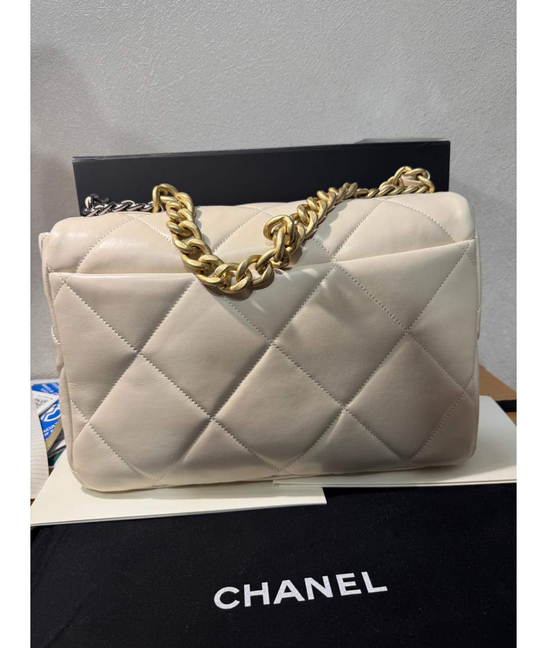 CHANEL Бежевая сумка тоут из экзотической кожи, фото 3
