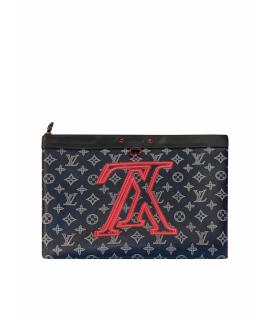 LOUIS VUITTON Клатч/вечерняя сумка