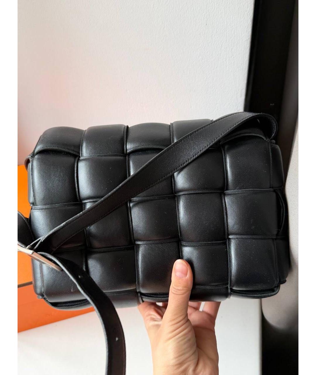 BOTTEGA VENETA Черная кожаная сумка через плечо, фото 2